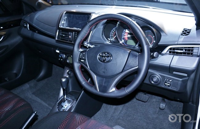 Interior Yaris Heykers